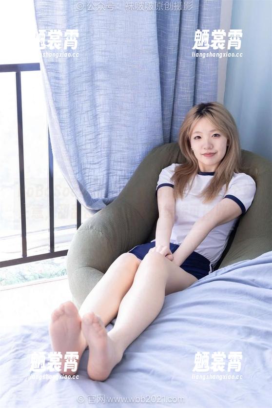 BoBoSocks袜啵啵 - 马丁靴合集是个好主意，甜甜圈带来的下载链接可得收藏！
