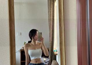 微密圈 – 谁让Cool文茜的黑色吊带在网盘里这么诱人？