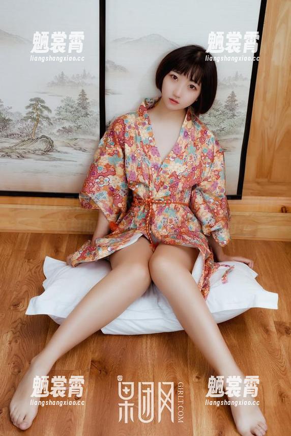 GIRLT果团网 - 下载王语纯的裸足：别怕，这里的脚丫子没什么可害怕的！