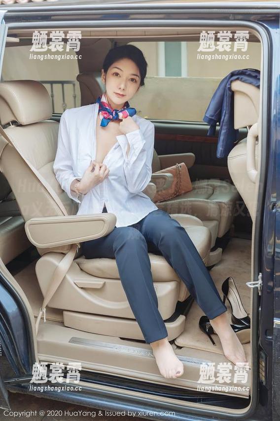 HuaYang花漾 - 夏天来了，娜露Selena义无反顾地晒出这一套精选，清凉又犯规！