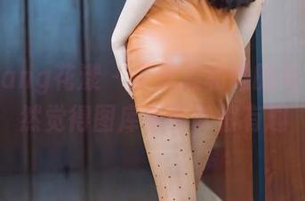 HuaYang花漾 – 李晨晨和她的毛衣，突然觉得图库也可以很有趣