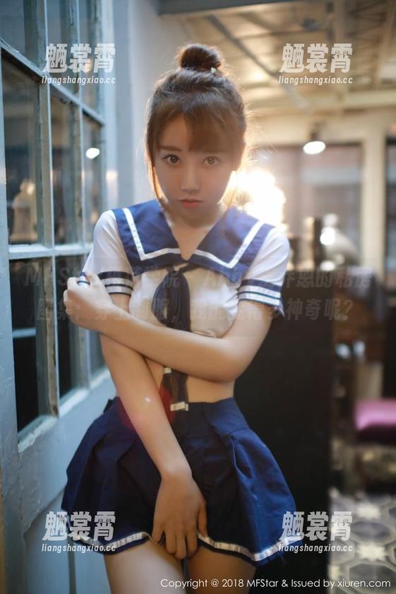 MFStar模范学院 - Abby王乔恩的私房图集：穿上制服，我能变得多神奇呢？