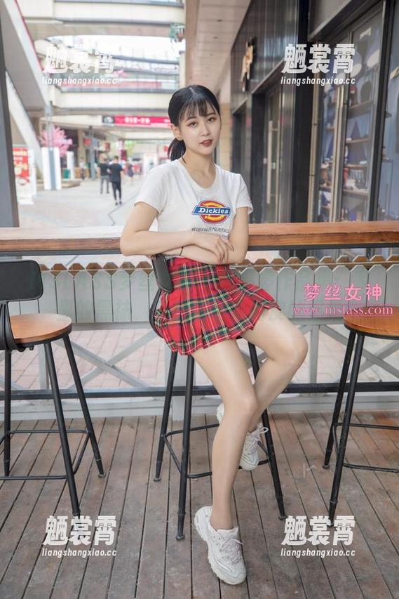 MSLASS梦丝女神 - 魏婷婷作品集：家里的黑袜，处处透着点调皮的温柔