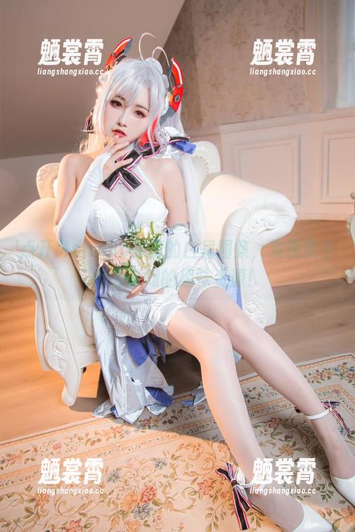 点开Momoko葵葵的白裙图集，发现更多不为人知的趣味资源！