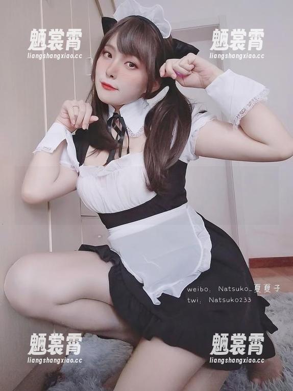 看Natsuko夏夏子的户外写真，风吹得她头发飞舞，就像在跟我聊天