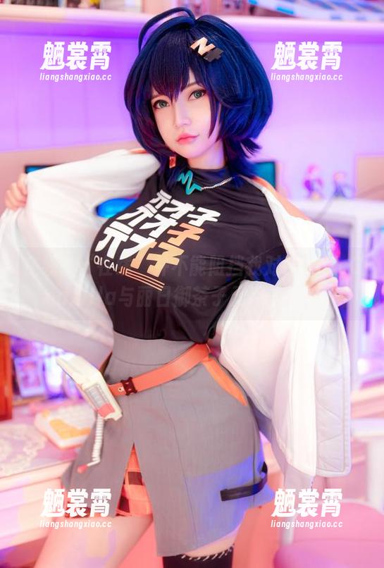 在线：“在线”并不能阻挡我对PotatoGodzilla与丽日御茶子无尽的赞叹。