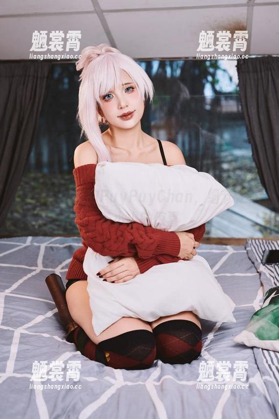 PuyPuyChan 短裙套图里的PuyPuyChan,细节处藏着小小的惊喜