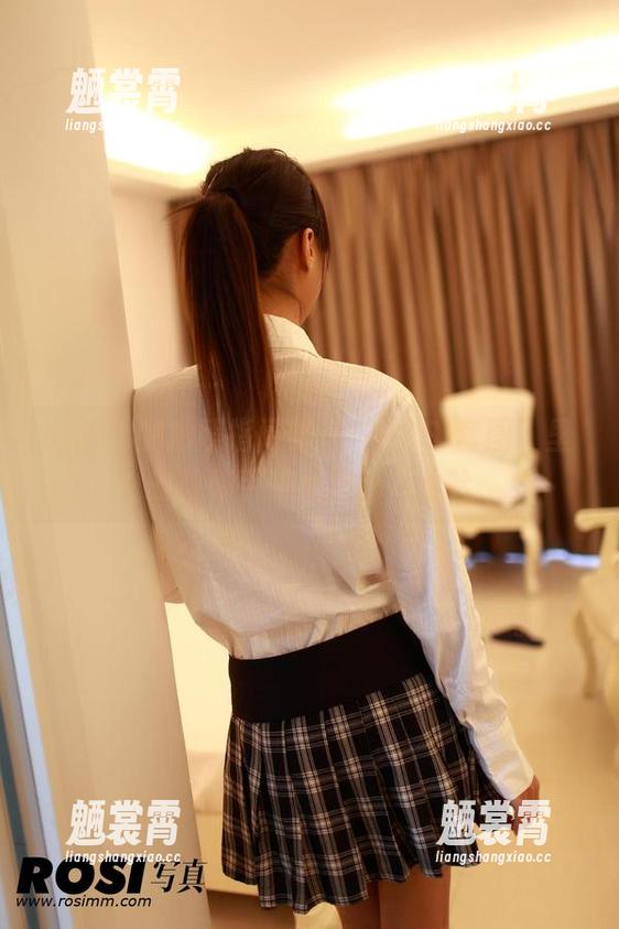 找护士的拍照指间舞：“ROSI套图”里的隐秘手势大揭秘～哈哈