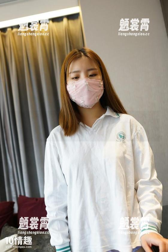 ROSI图包里的黑边蕾丝：究竟是哪个边缘在吸引我呢？