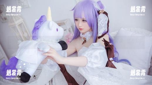 Sayako＿今年4岁的私拍写真，和大凤的相遇，让平凡也闪现一丝独特。