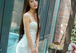 UGirls尤果网 – 张译文图包更新，少见的护士姿势，记得收藏！