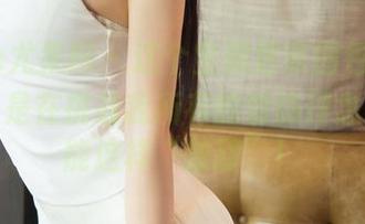 UGirls尤果网 – 这个宝藏居家图包，慕羽茜分明是在挑战我所有的装饰理念。居然能这样“放肆”！