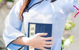 UGirls尤果网 – 欣杨Kitty的奶牛合集——她把牛都拍成了网红，是不是太狠了？
