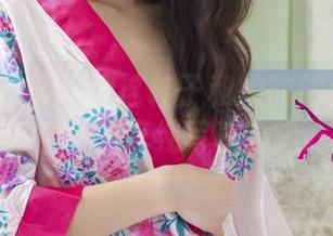 UGirls尤果网 – 这鞋子和她的脚到底谁更好看？王语纯写真精选。