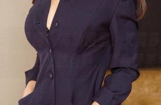 UGirls尤果网 – 高清图里，艾霓莎的棉袜亮点总是悠然自得，静待赞美！