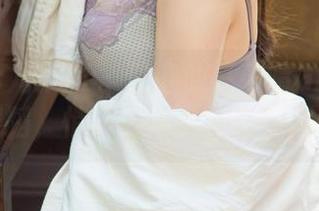 UGirls尤果网 – 精选油亮郝晴Grace：光的舞蹈，悄悄在你耳边窃窃私语合集