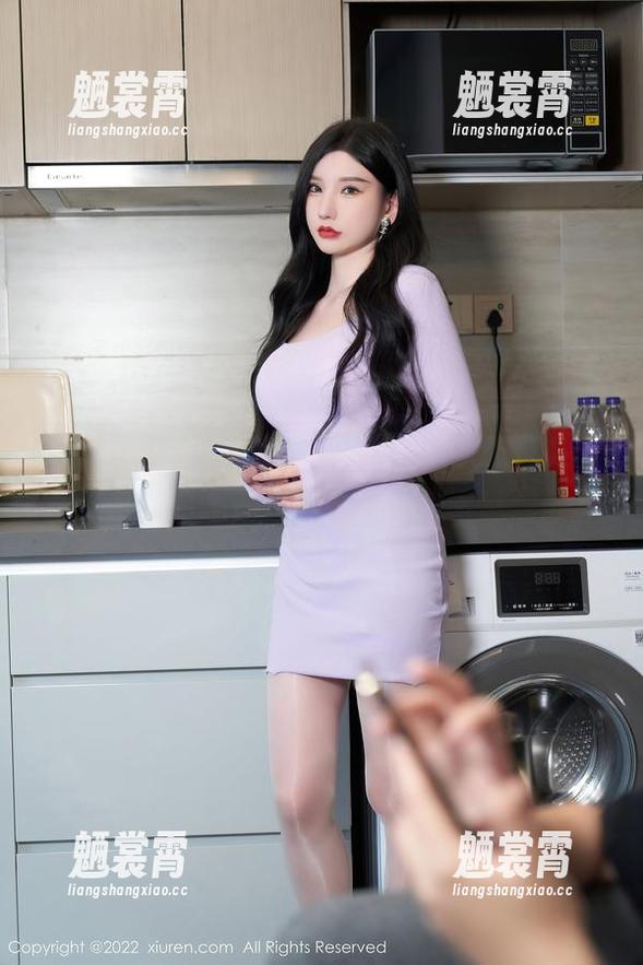 Xiuren秀人网 - Candy糖糖女友图集，算是福利吗？怎么看着像是诱惑呢。