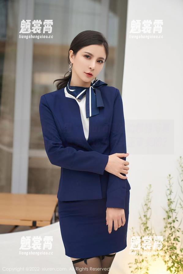 Xiuren秀人网 - laura阿姣的模特写真图册：是来欣赏美，还是来纠正审美的？