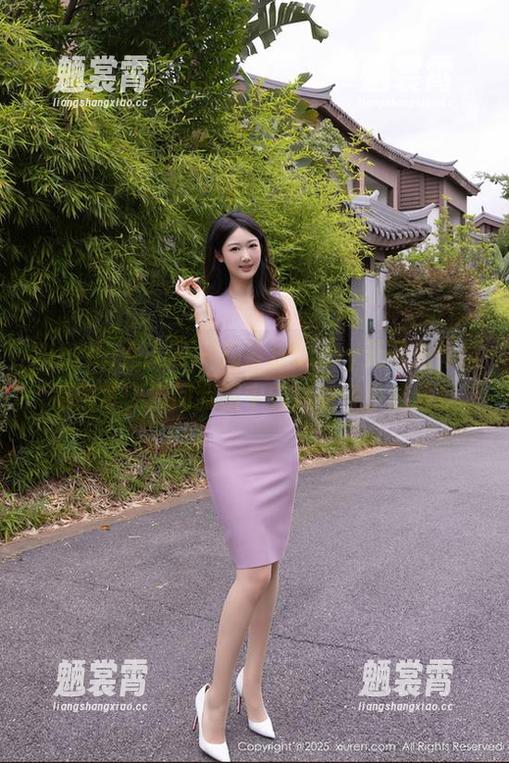 Xiuren秀人网 - 周慕汐baby无圣光体操服图集，别问我图中到底有多少能量！