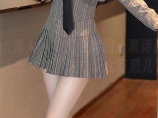 Xiuren秀人网 – 黑色套图：夏诗诗Sally让人想大喊‘这衣服太有范儿了’