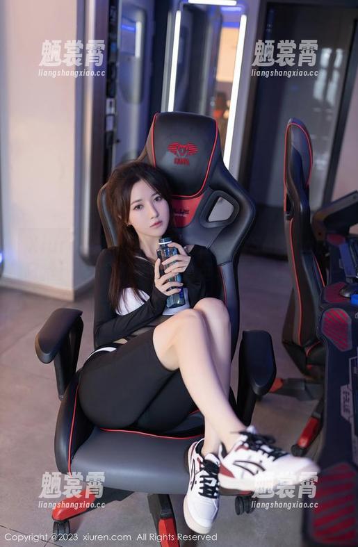 Xiuren秀人网 - 不止是娜露Selena的日常：我对这一系列精选写真太入迷了吧！