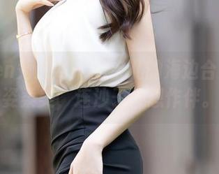 Xiuren秀人网 – 曦宝儿的海边合集：身姿柔美，连沙子都想作伴。