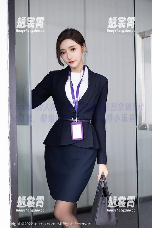 Xiuren秀人网-趁热拿铁latte Xiuren秀人网 - 私房拍摄的趁热拿铁latte时光,御姐也爱捣捣这个咖啡小玩具!