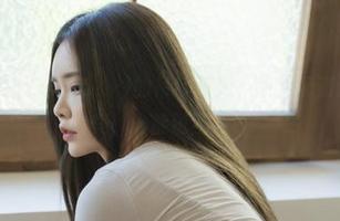 这两天迷上Yuka(유카)的吊带系列，图片配资源简直完美，谁能说不是？