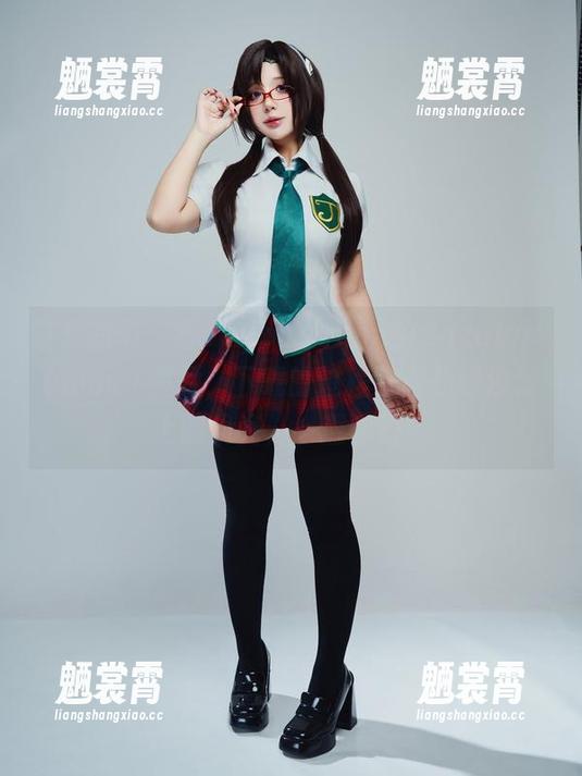 puypuychen 亲爱的们,看puypuychen的SuzukaSummer图片,下载的过程就像找寻沙滩上的贝壳,一掘即得!