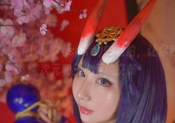 兔女郎来了！サク(saku)的私拍，让你秒变二次元和三次元的交集