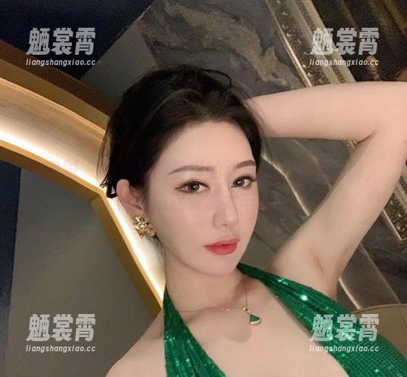 微密圈 - 不爱笑的赛琳的双马尾：随便一撩，就知道这资源太丰盛！