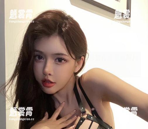 微密圈 - 最新登场：于芷晴教你如何灵活运用JK元素，穿出新意！