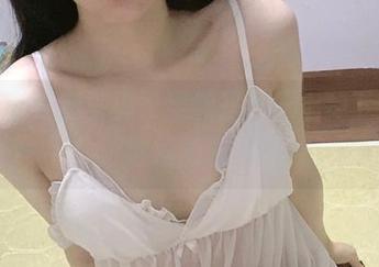 倦倦喵长腿写真，果然是从天上掉下来的，继续扔我吧！