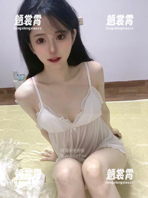 倦倦喵长腿写真，果然是从天上掉下来的，继续扔我吧！