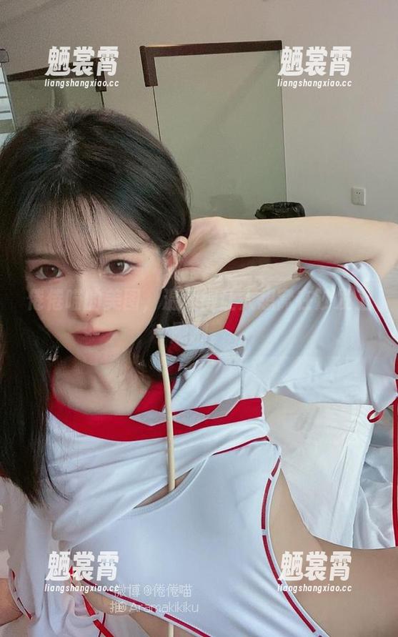 倦倦喵的美图，温柔得让人想窝在沙发上刷剧。