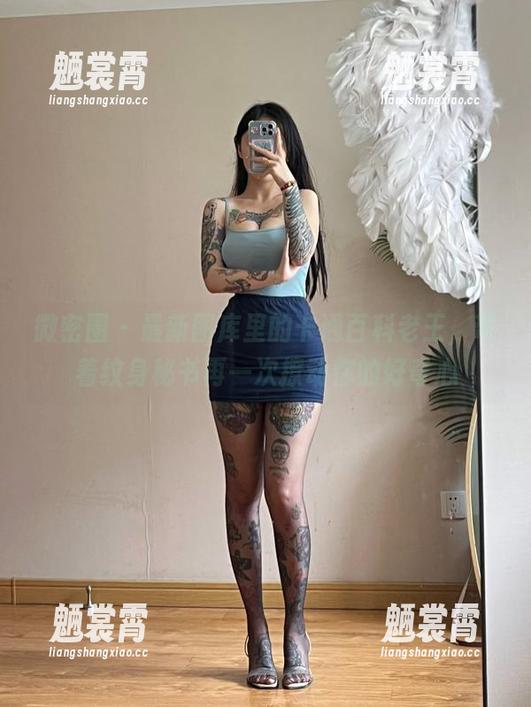 微密圈 - 最新图库里的卡通百科老王，带着纹身秘书再一次撩动你的好奇心