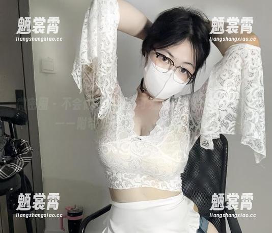 微密圈 - 不会做只会看，可爱的肉巴的瑜伽写真集——附带下载链接，给你惊喜哦。
