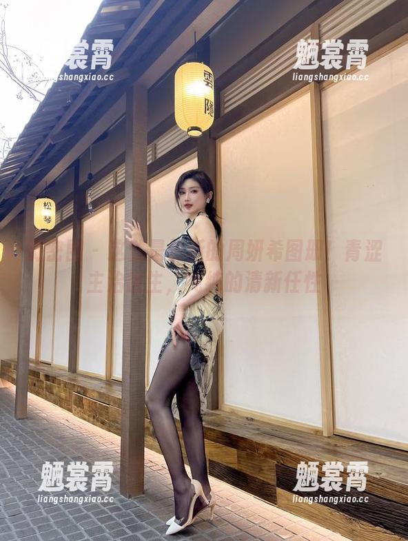 微密圈 - 这就是最新的周妍希图册！青涩主治医生，纯纯的清新任性