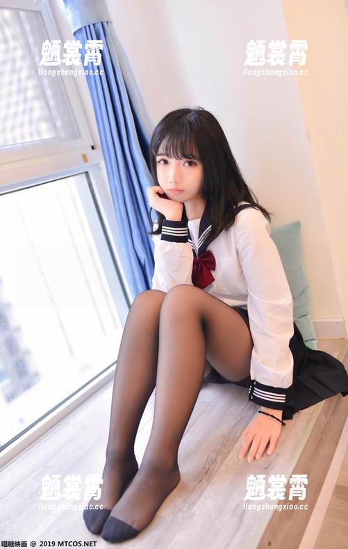 喵糖映画最新图册：粉色浴缸里翻腾的少女心