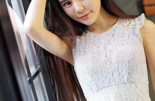 嗲囡囡 – 精选写真集：张俊佳的天使表情，明明带着一丝懵懂却又那么撩人。