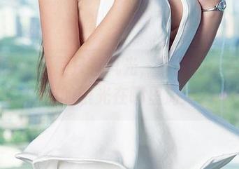 尤果网 – 不是只有风光，琳丽的天台写真，你的眼光在哪里游荡？