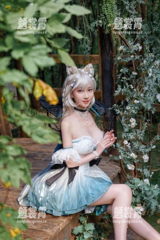 年年Nnian 年年Nnian写真合集《枫洄》,让每一片枫叶都感到自愧不如!