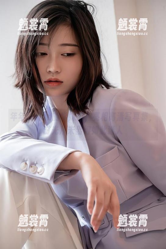 年年Nnian 年年Nnian的学妹们,亮相高清写真集,时光从未显得如此迷人