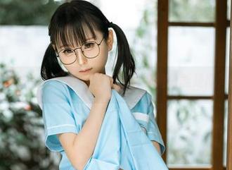 看幼水铃衣私房写真，谁说御姐只能是高冷？