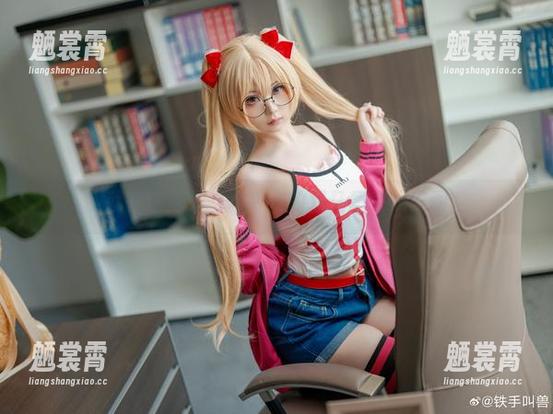 就在这里，幼水铃衣的双马尾在线美图