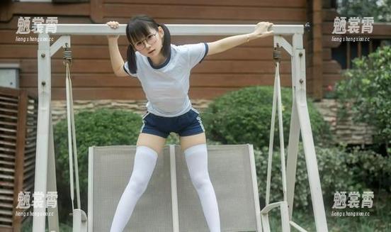 免费图集，不知不觉就被幼水铃衣的少女气息吸引了