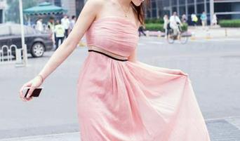 推女郎 – 也许我应该叫夏倪可去演一部关于高跟鞋的美图片，她似乎只需要走路就好。