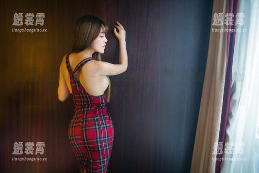 推女郎-胡允儿 推女郎 - 这职业装比一些约会裙还优秀!胡允儿最新写真妥妥的职场“撩”点。