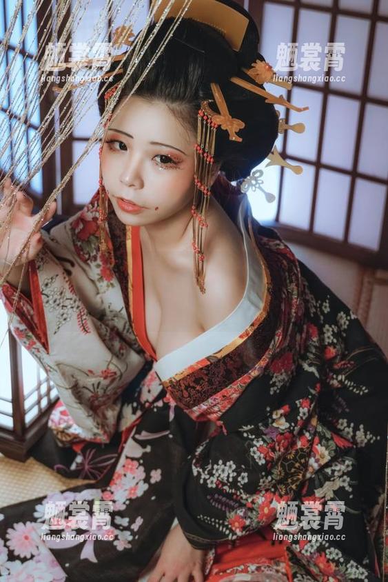 无颜小天使wy 图片展示:当“无颜小天使wy”碰上“邪灵魅魔”,究竟谁压倒谁?
