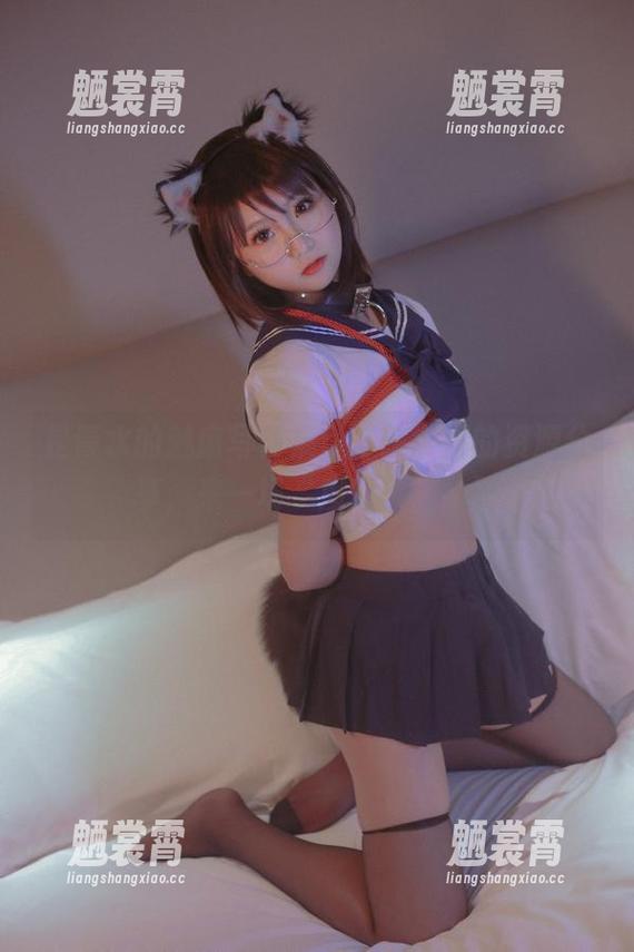 是青水的魅魔写真集，打破常规的资源分享，来一场“魔幻”约会吧
